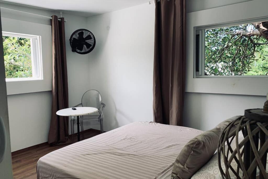 La Caze Amoremieve Pour Un Sejour Cozy A St Pierre Saint Pierre Bagian luar foto